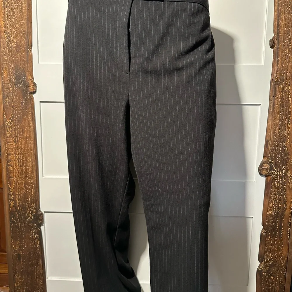 JM Collection Women's Pinstriped Slacks - Size 16 - Picture 3 of 10